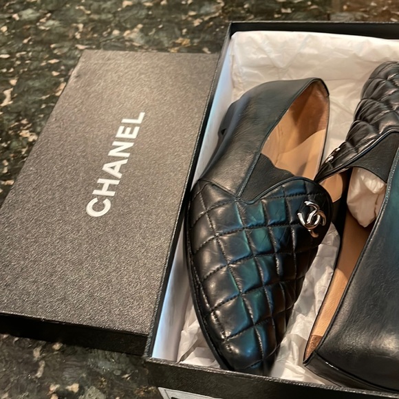 Leather flats Chanel Black size 39.5 EU in Leather - 23728213